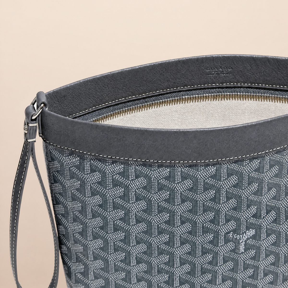 Luméra Pouch