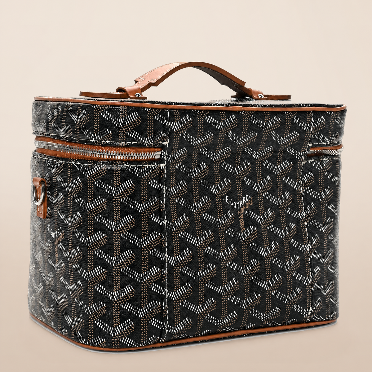 Elegant Vanity Crossbody