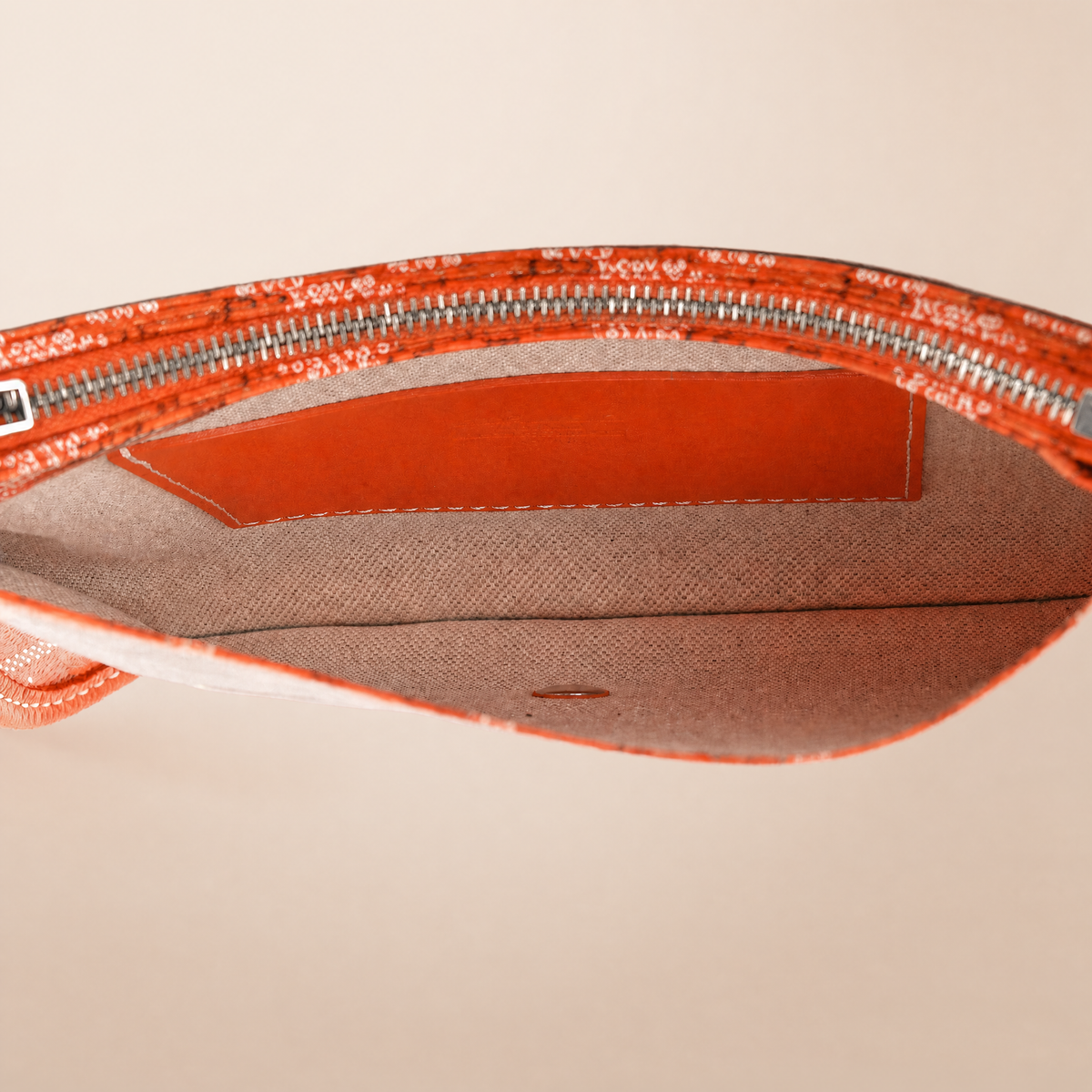 Sleek Bi-Fold Wallet