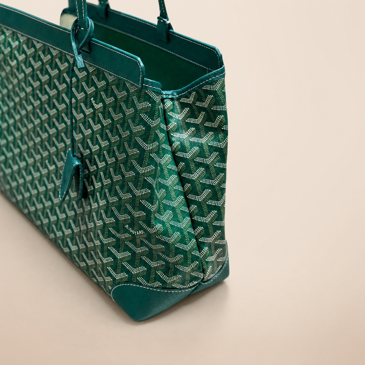 Bellechasse Biaude PM Bag