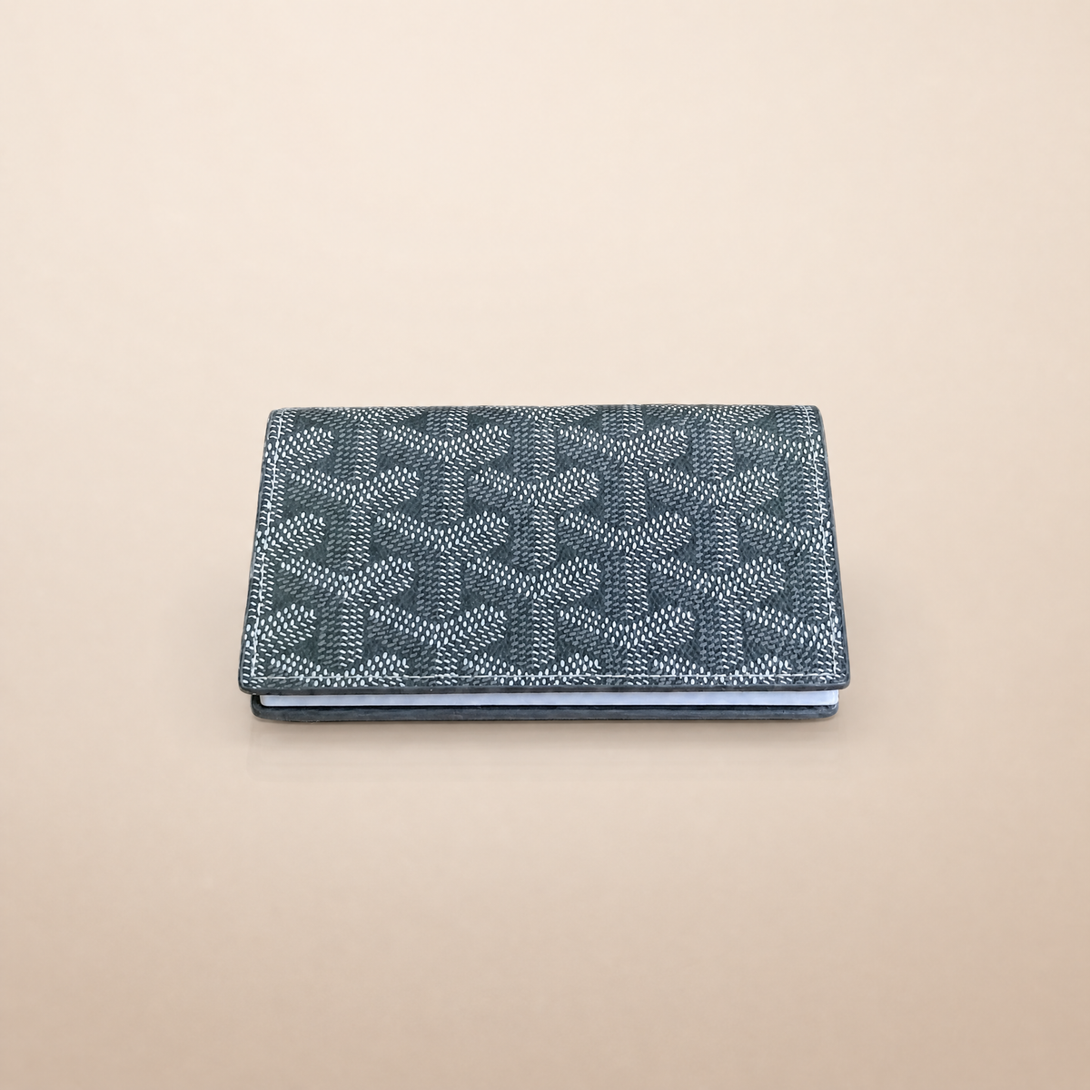 Honore Chevron Card Wallet - Gray