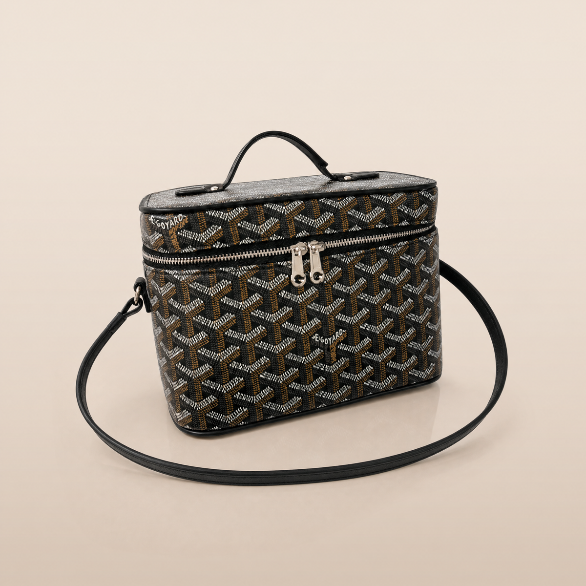 Elegant Vanity Crossbody