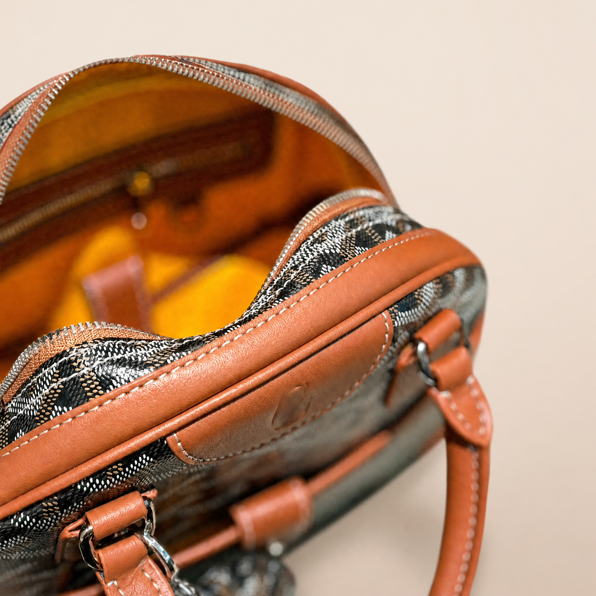 Saint Jeanne Bag