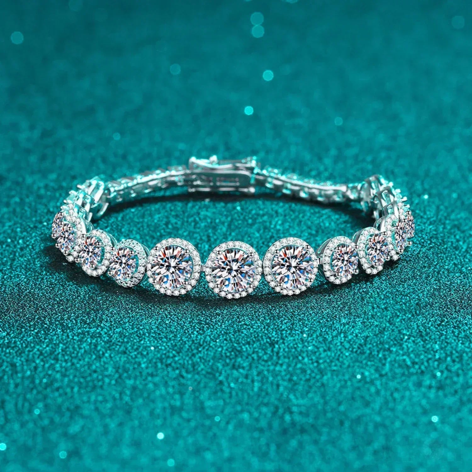 Luxury Cow Head Moissanite Bracelet Amy