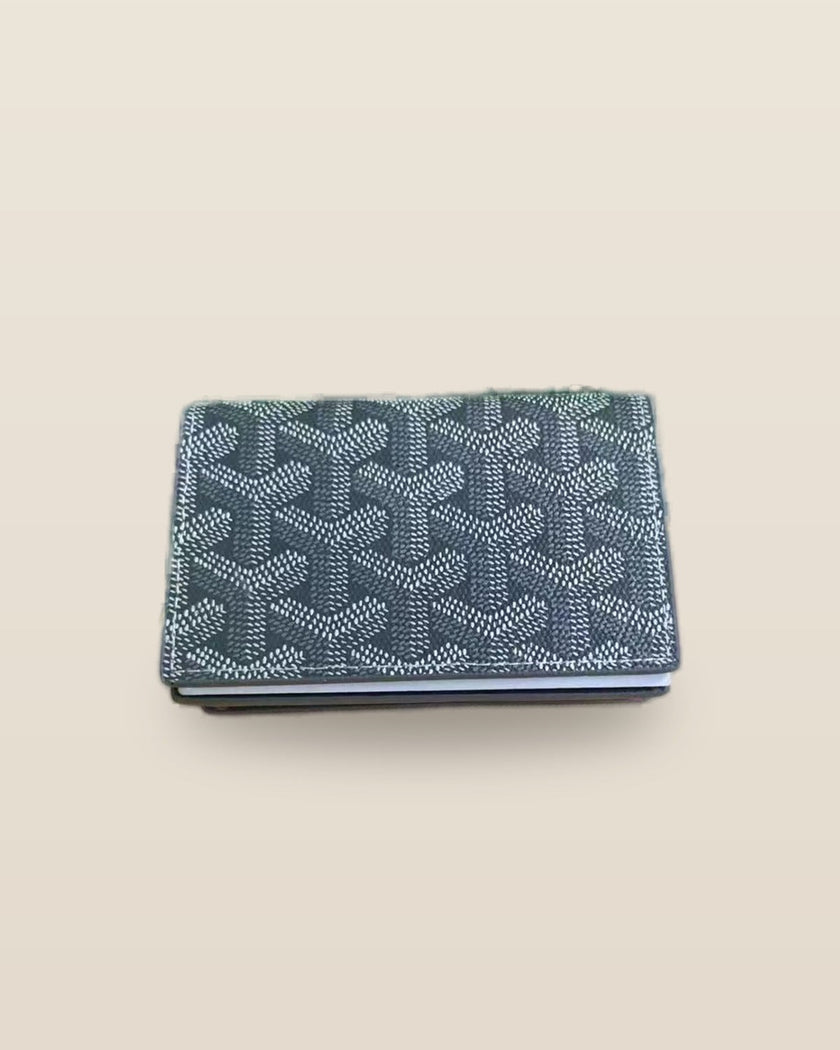 Honore Chevron Card Wallet - Gray